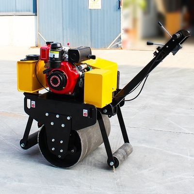 330 kg kleine Vibratorische Mini-Kompaktor-Straßenrolle mit 0,5 mm Nennbreite