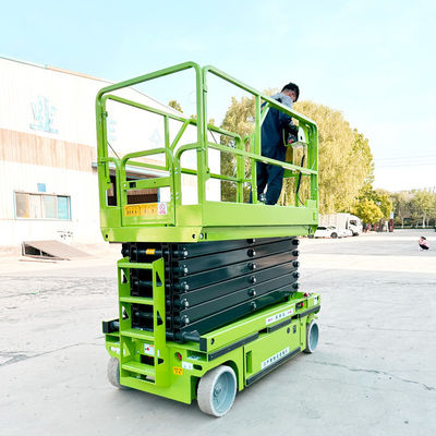 Stabile Aerail-Arbeitsplattform 6m hohe Outdoor-mobile hydraulische Liftplattform Aufzug