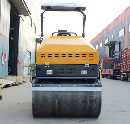 425 mm Trommeldurchmesser 3T Doppeltrommel-Rollerverdichter zur Bodenverdichtung