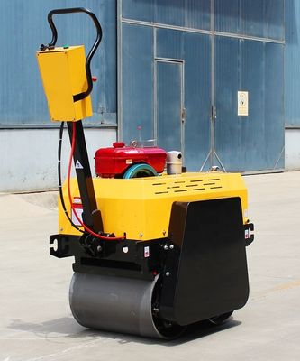 Mini 0,5 Tonnen Doppeltrommel vibrierender Straßenrollenverdichter mit Kawasaki-Hydraulikpumpe