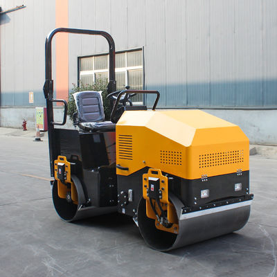 Vollhydraulischer 2-Tonnen-Ride-On-Doppeltrommel-Vibrationsroller-Verdichter mit CHANGCHAI-Motor