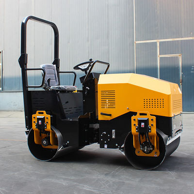 Vollhydraulischer 2-Tonnen-Ride-On-Doppeltrommel-Vibrationsroller-Verdichter mit CHANGCHAI-Motor