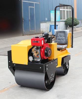 EPA-Motor 1-Tonnen-Vibrations-Straßenwalze für eine hohe Betriebseffizienz bei der Verdichtung von Straßen