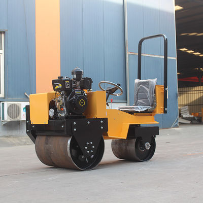 Vibrationswalze mit 0,6 Tonnen kleiner Doppeltrommel-Radwalze mit CF178/R180-Motor
