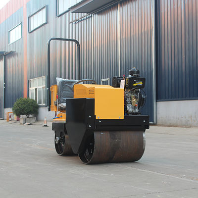 Vibrationswalze mit 0,6 Tonnen kleiner Doppeltrommel-Radwalze mit CF178/R180-Motor