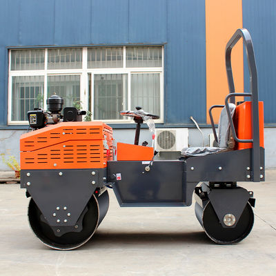 Kleinbauten mit 700-Rohr-Roller und EPA-Motormodell erleichtert