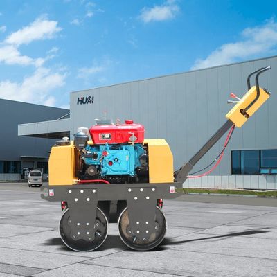 Geh hinter den Doppelttrommel-Vibrationsverdichter mit HUAQI Hydraulikpumpe und HONDA Motor