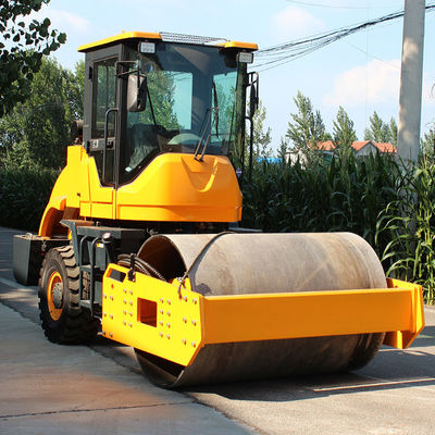 Auf einer Vibrationstrommel 6000 kg Asphalt Boden Straßenwalzen zum Asphaltlegen
