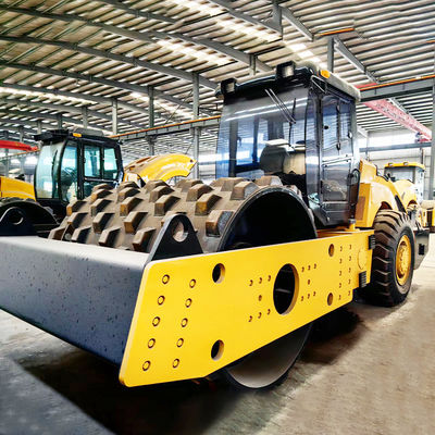 30° Leistungsfähigkeit 20 Tonnen Dieselmotor Asphaltvibrierende Straßenrolle Verdickungsmaschine