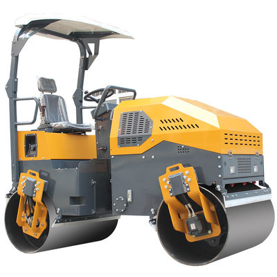 Kleine Größe 3 Tonnen Fahrt auf Doppeltrommel Vollhydraulik Asphalt Vibratory Road Roller Euro 5